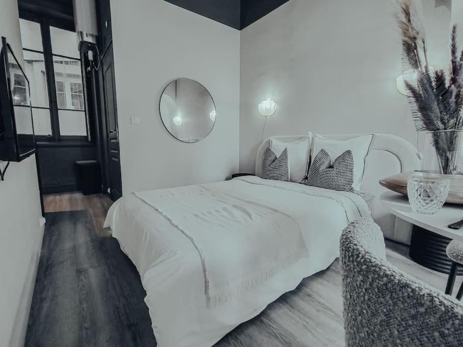 Suite Opium Lyon Exterior foto
